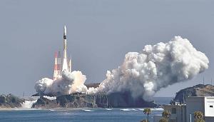 H2Aロケットが打ち上げられた様子の写真