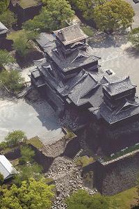 地震で大きな被害を受けた熊本城の写真