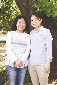 小野春さんと西川麻美さんの写真